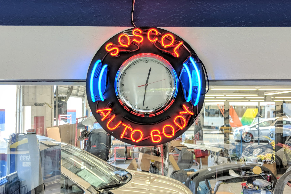 Round Neon sign - Soscol Auto Body - Napa, CA